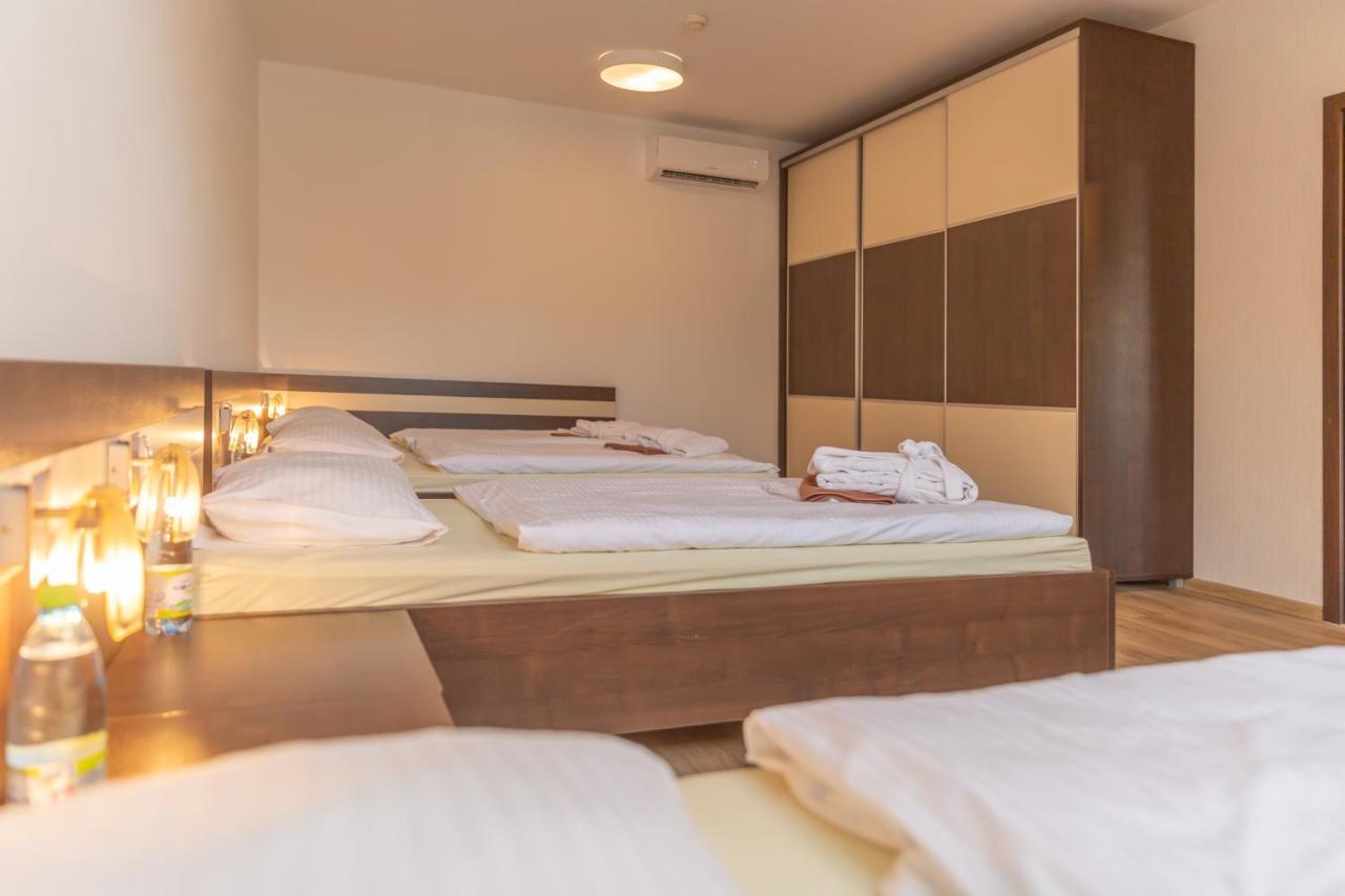 Apartman Aqua Besenova Ngoại thất bức ảnh